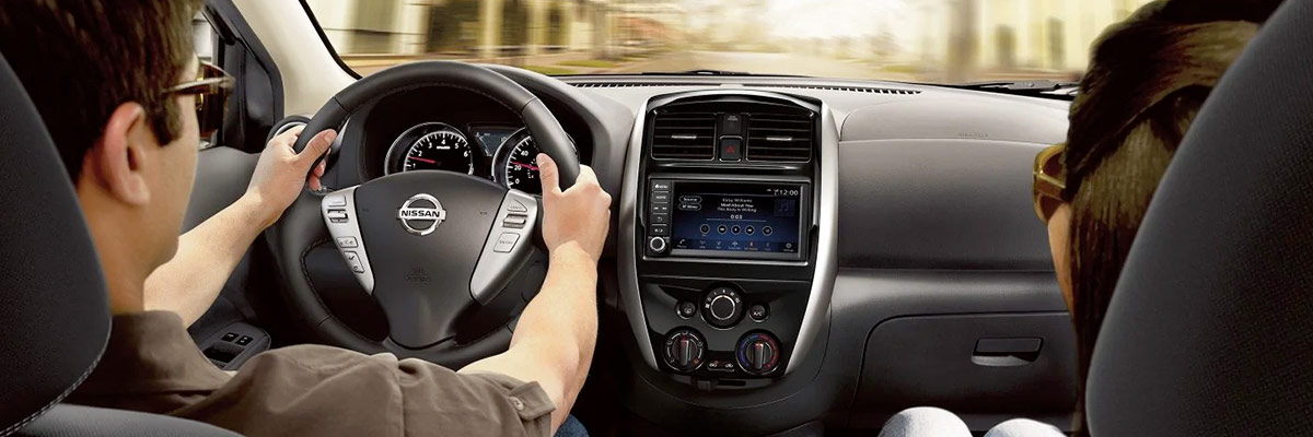 2019 Nissan Versa Interior & Technology