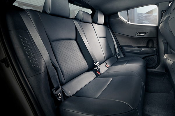 2019 Toyota C-HR Interior & Technology Features