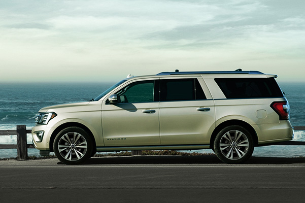 Side profile of 2020 Ford Expedition parked on coast