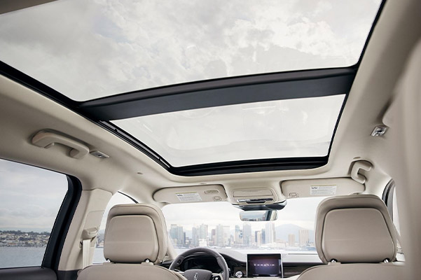 The New 2020 Lincoln Corsair panoramic vista roof