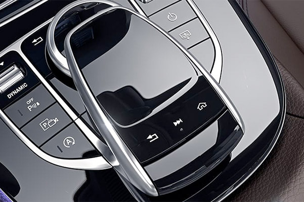 2020 Mercedes-Benz E-Class Interior & Technology