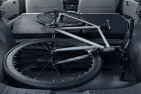 2020 Nissan LEAF trunk with bike