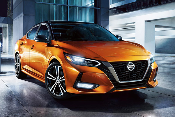 2020 Nissan Sentra Front