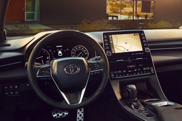 2020 Toyota Avalon Interior Technology & Safety
