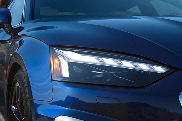 2021 Audi A5 Matrix-design LED headlights