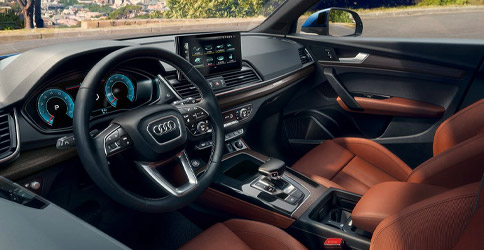 Interior shot of the dashboard in a 2021 Audi Q5