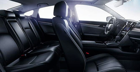 Interior shot of the spacious room each seat offers in a 2021 Honda Civic