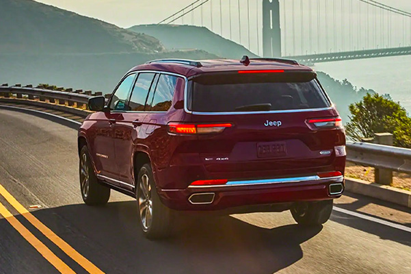 2021 Jeep Grand Cherokee L driving on road