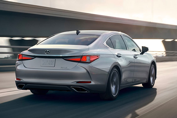 Rear shot of a 2021 Lexus ES in motion