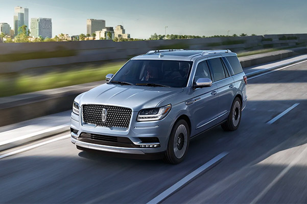 2021 Lincoln Navigator using cruise control while driving away from the city