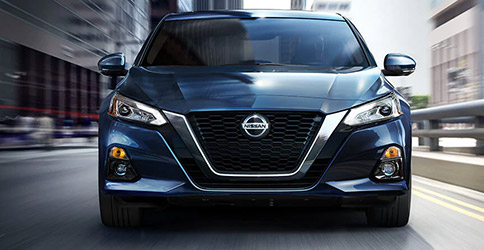 2021 Nissan Altima front grille