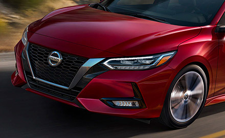 Close up shot of the front grill on a 2021 Nissan Sentra