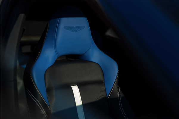 Aston Martin DBX interior seats