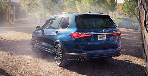 The ALPINA XB7 exudes confidence through the ALPINA quad exhaust system and the chrome enhancements from the ALPINA Aerodynamic Kit.