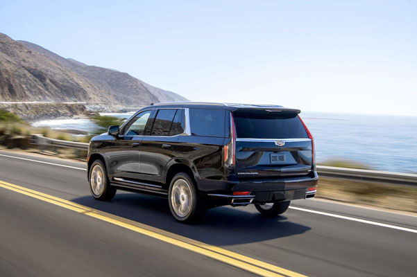 2022 Cadillac Escalade Full-Size SUV Exterior Side-Rear View Driving