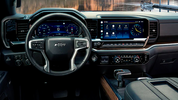 Chevrolet Silverado 1500 Interior View of Steering Wheel & Dashboard