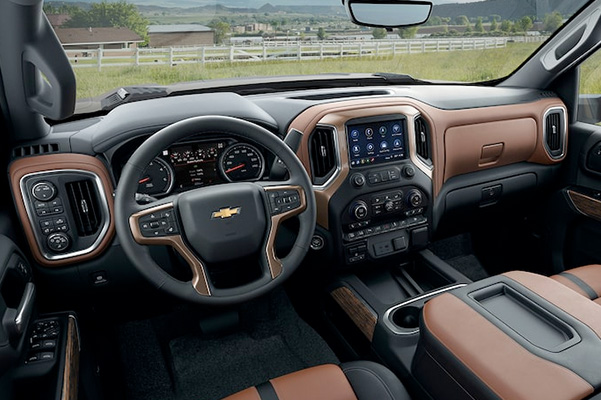 2022 Chevy Silverado HD Truck: interior dashboard