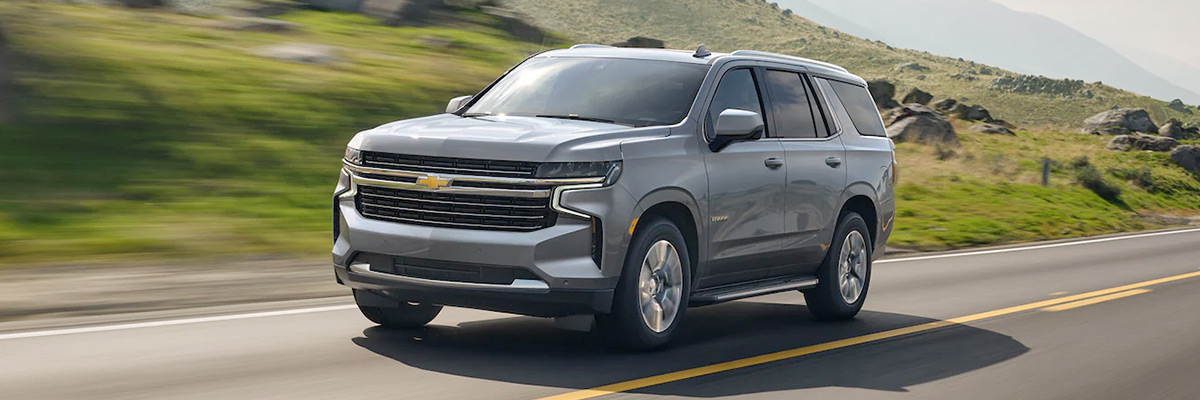 2022 Chevrolet Tahoe Full-Size SUV Exterior Front Side View Driving