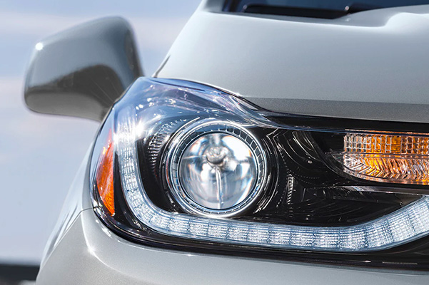 2022 Chevy Trax headlights