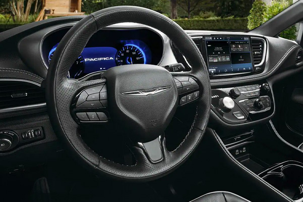 2022 Chrysler Pacifica interior dash
