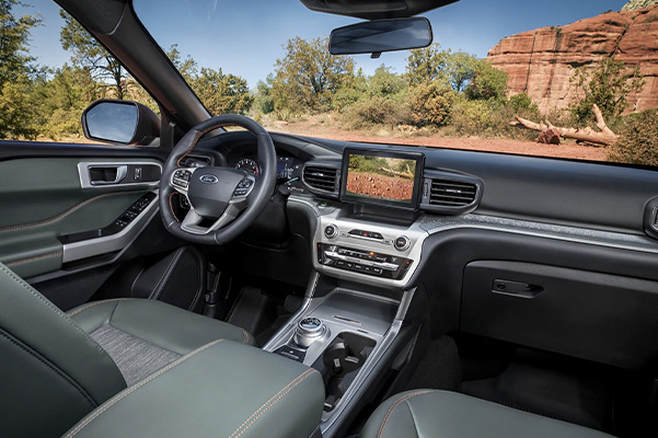 Interior view of unique stone pattern on instrument panel in 2022 Ford Explorer Timberline™ edition