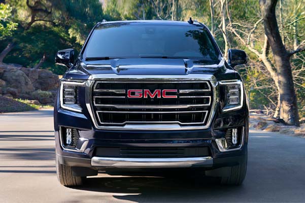 2022 GMC Yukon SLE SLT Full size SUV Exterior Front Grille View