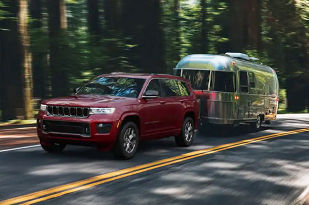 Jeep Grand Cherokee towing mobile home