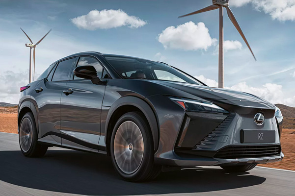 2022 Lexus RX driving on track