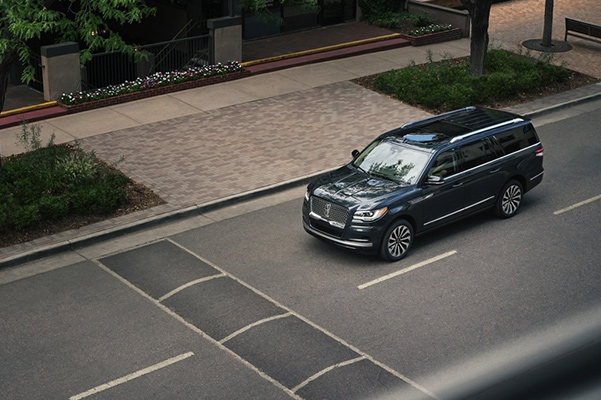 2022 Lincoln Navigator Adaptive Road Suspension With Road Preview