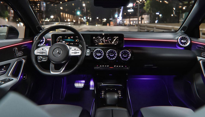 2022 Mercedes-Benz A-Class interior illumination