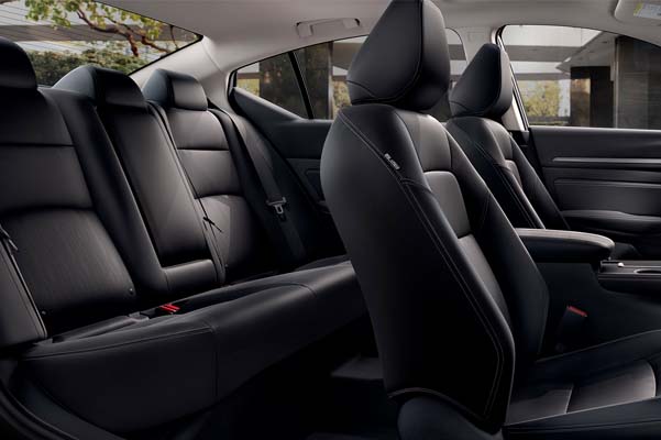 Seating for 5 inside the 2022 Nissan Altima