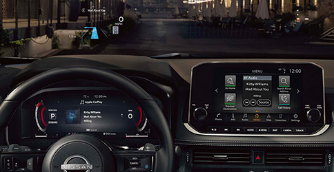 Sizable dashboard in the 2022 Nissan Rogue