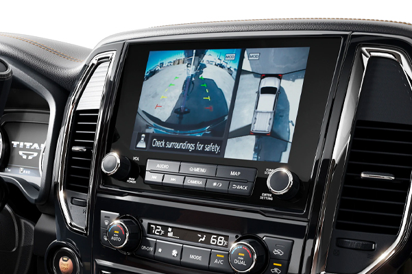 The display screen showing the backup camera on the 2022 Nissan TITAN