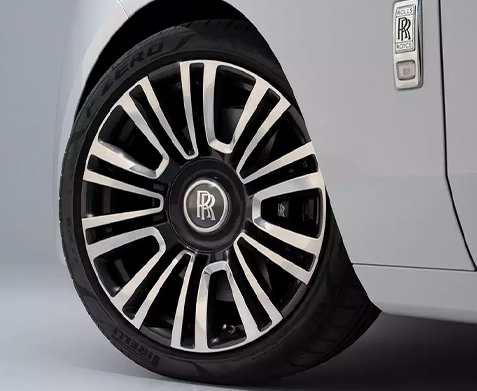 Wheel of Rolls-Royce Ghost motor car