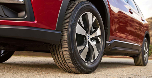 A close-up of the 8.7 inches of ground clearance on the Subaru Ascent.