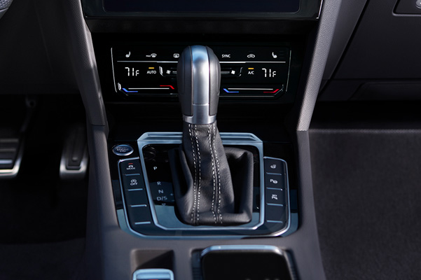 A close up of the shifter in the Arteon