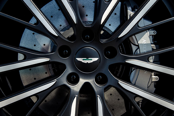 2023 Aston Martin DBX707 Wheel