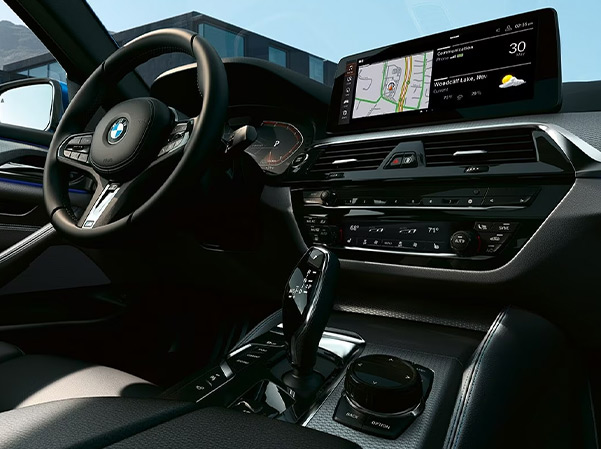 2023 BMW 5 Series center counsel and dashboard