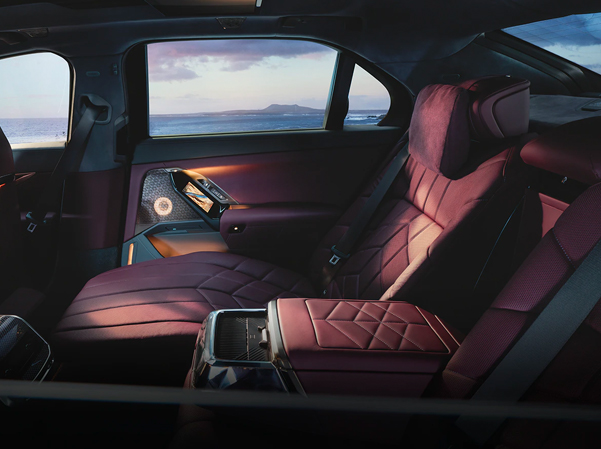 Interior view of a 2023 BMW 7 Series
