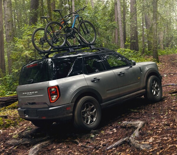 2023 Ford Bronco Sport Rear view with bikes on the roof