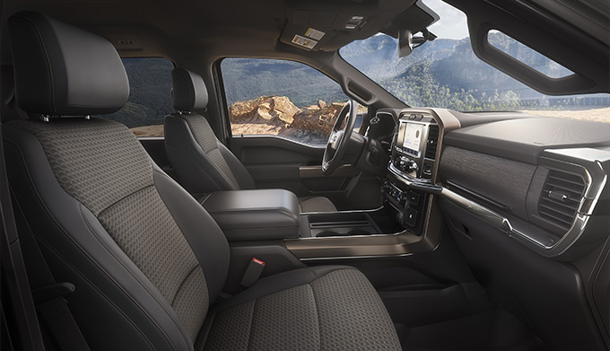 2023 Ford F-150 Rattler Front seats