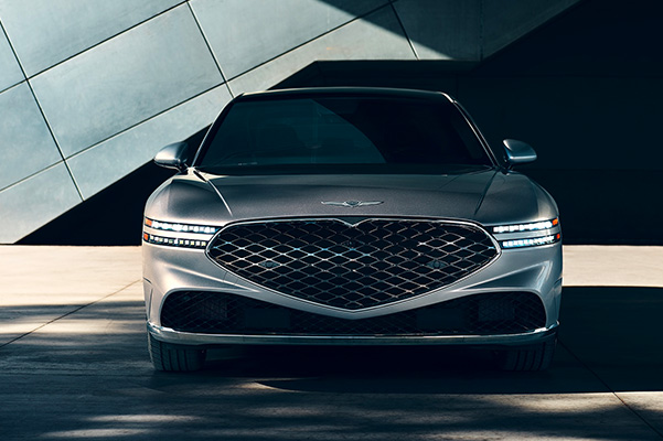2023 Genesis G90 front view
