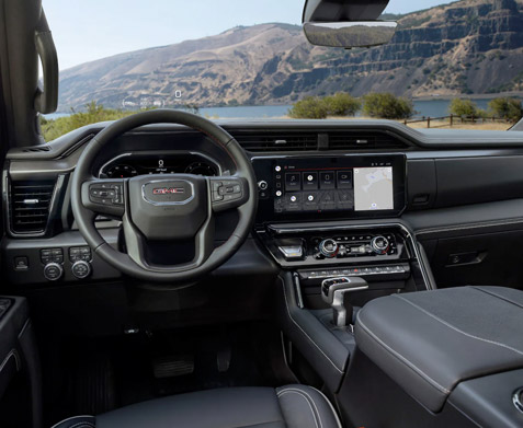 Steering wheel and screen of the 2023 GMC Sierra 1500