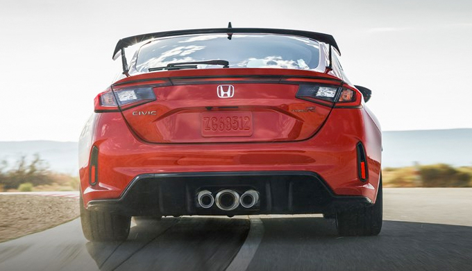 Exterior rear view of the 2023 Honda Civic Type R.