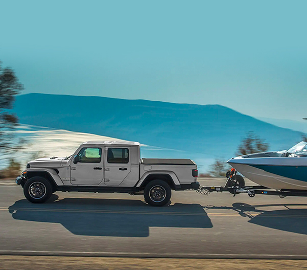 2023 Jeep Gladiator towing
