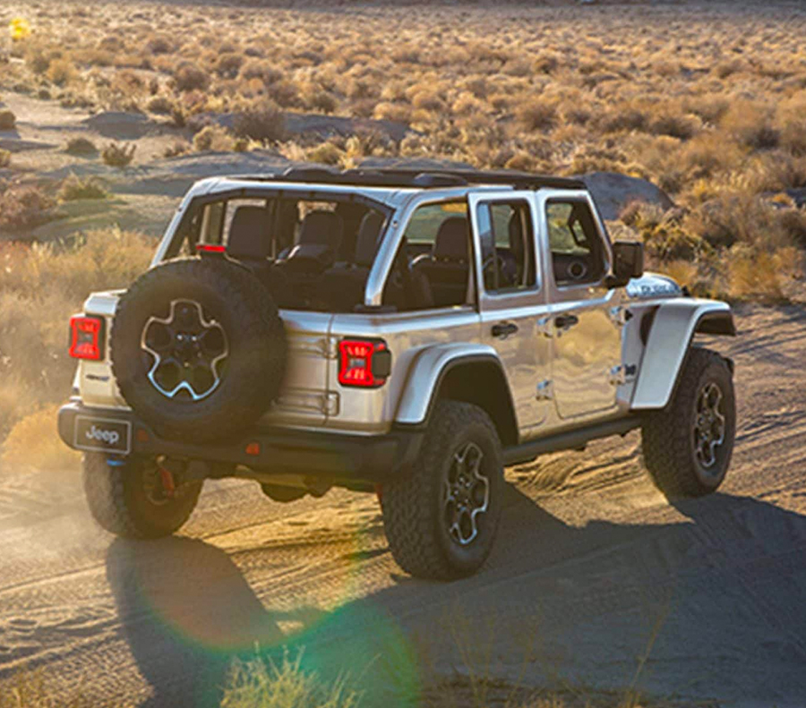 Push your limits and explore new paths - the exterior design of the 2023 Wrangler Rubicon 