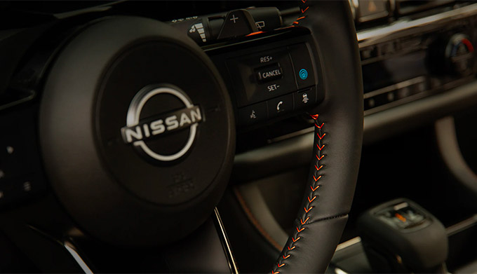 2023 Nissan Pathfinder Rock Creek high-contrast stitching on steering wheel