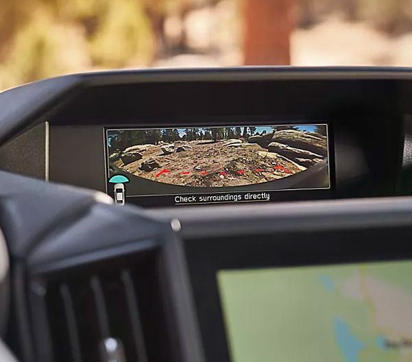 Available STARLINK 8.0-inch Multimedia Navigation and 180-Degree Front-View Monitor