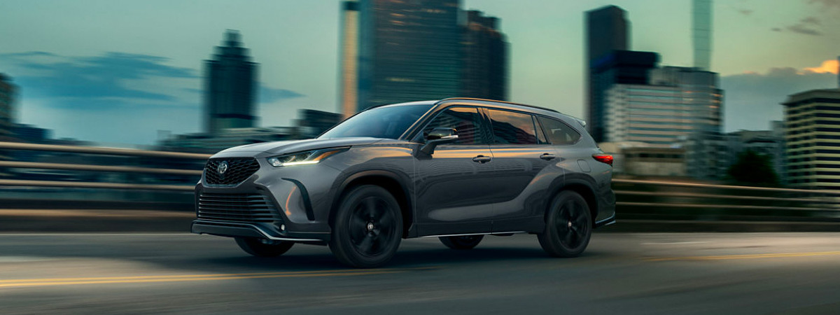 XSE AWD shown in Magnetic Gray Metallic. Prototype vehicle shown with options using visual effects.