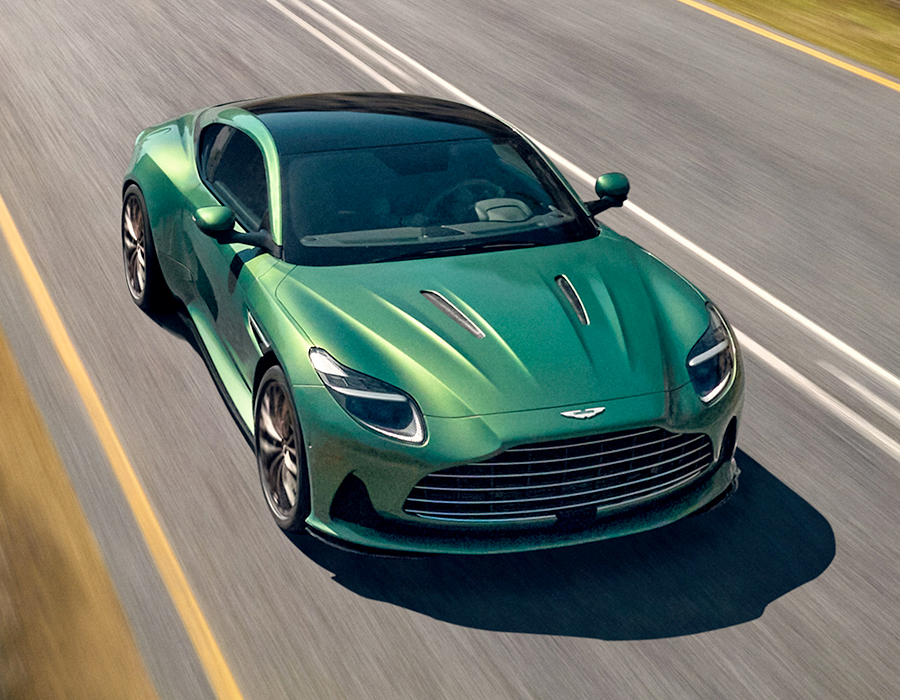 Aston Martin DB12